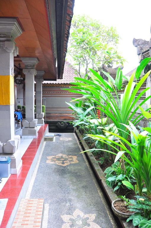 Wayan Family II Homestay Убуд Экстерьер фото